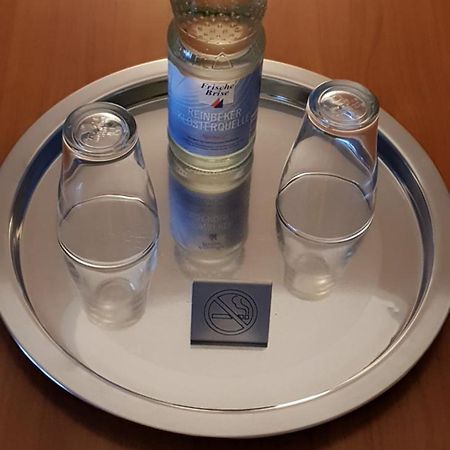 Airport Hotel One Aparthotel Sylt Bagian luar foto
