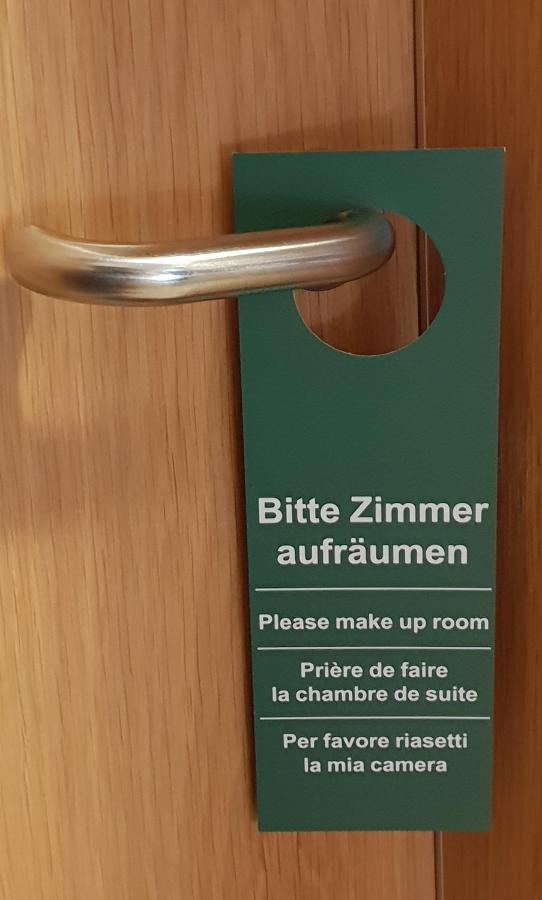 Airport Hotel One Aparthotel Sylt Bagian luar foto