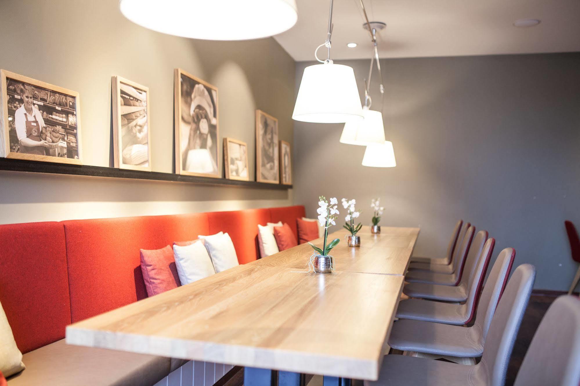 Airport Hotel One Aparthotel Sylt Bagian luar foto